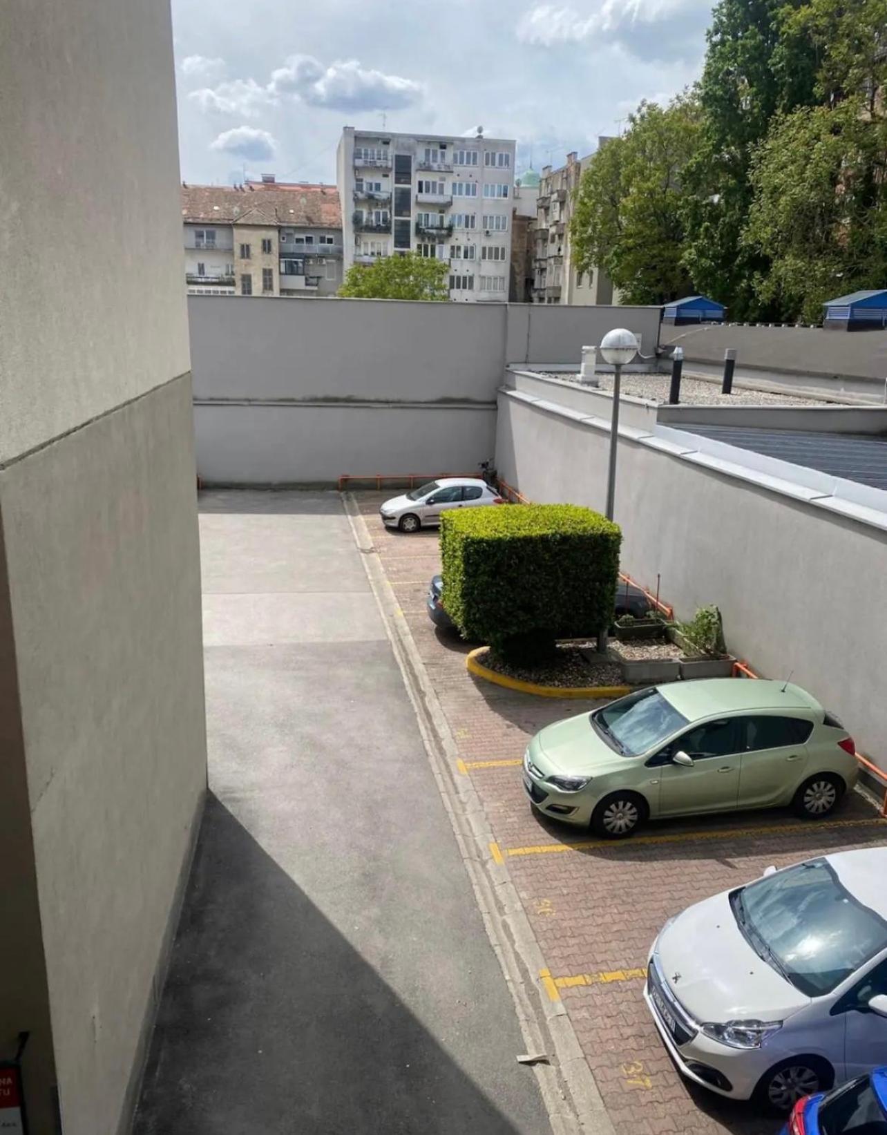 Deluxe City As Apartment - Free Parking Ζάγκρεμπ Εξωτερικό φωτογραφία